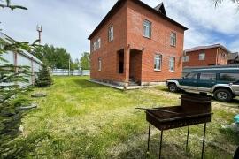 продам коттедж в с. Виноградовка